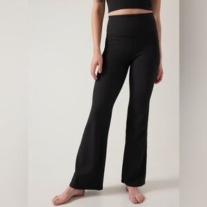 Athleta Salutation Stash Ribbed Flare Legging